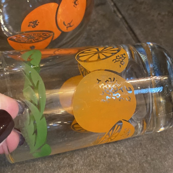 Anchor Hocking Orange Juice Carafe & 2 Glasses - Picture 4 of 8